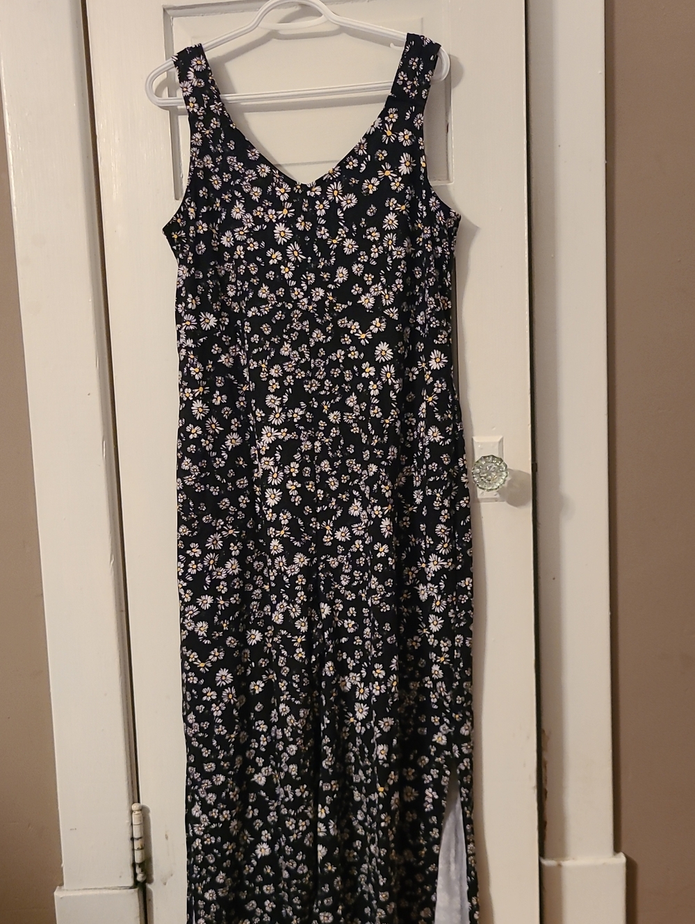 Cuddl Duds Black Floral Sleeveless Jumpsuit With Pockets
